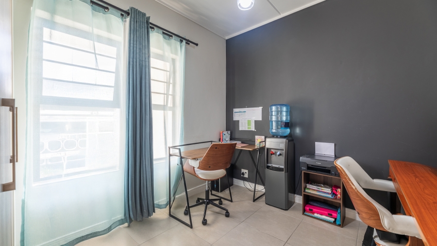 3 Bedroom Property for Sale in Sandown Western Cape